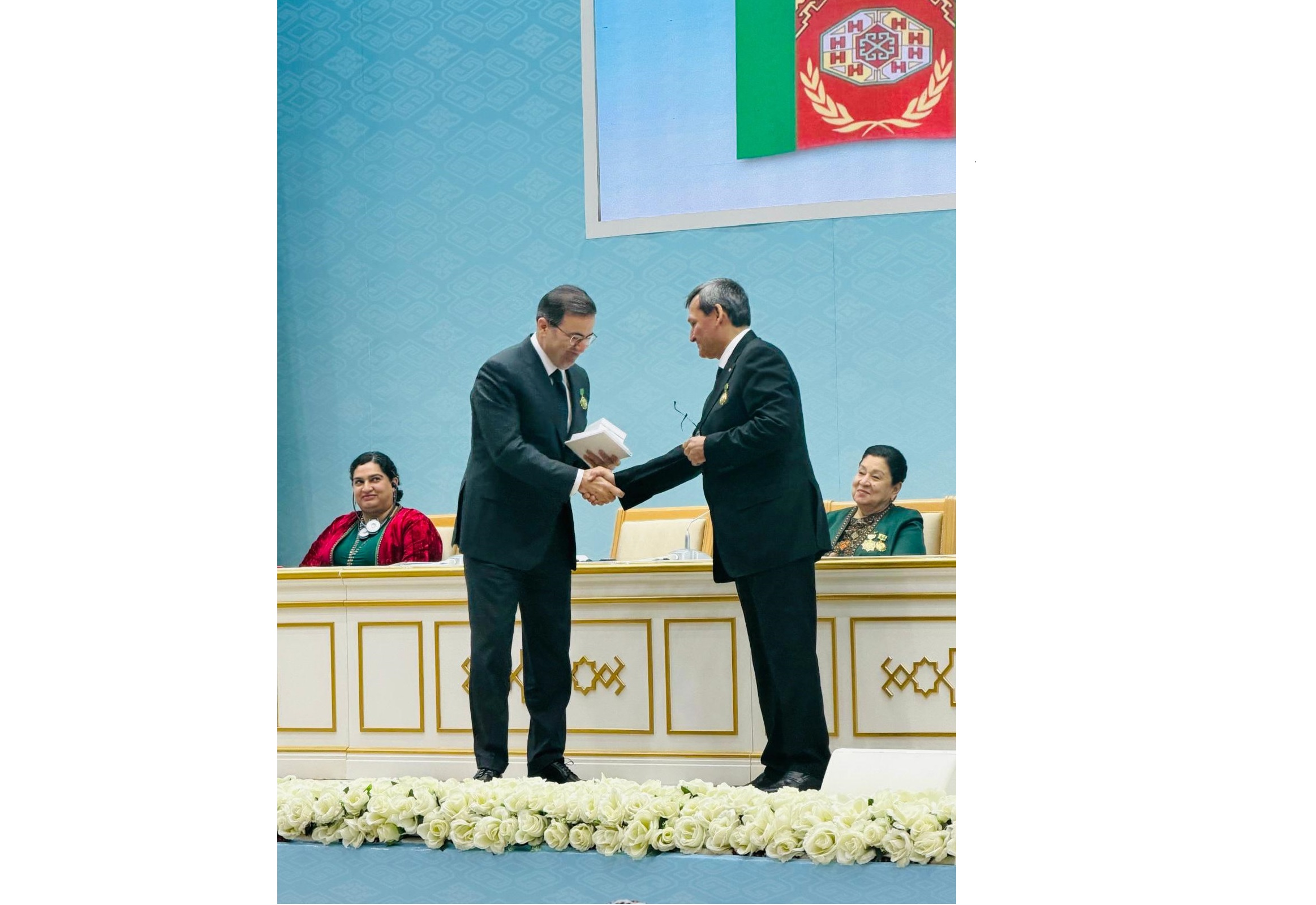 news banner image Desktop